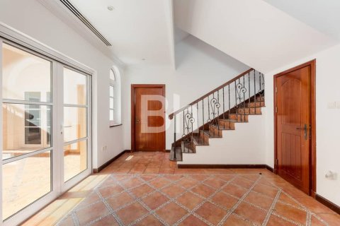Villa en The Villa, Dubai, 5 dormitorios, 660 m², № 24940 - foto 25
