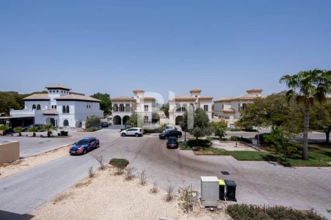 Villa en The Villa, Dubai, 5 dormitorios, 660 m², № 24940 - foto 14