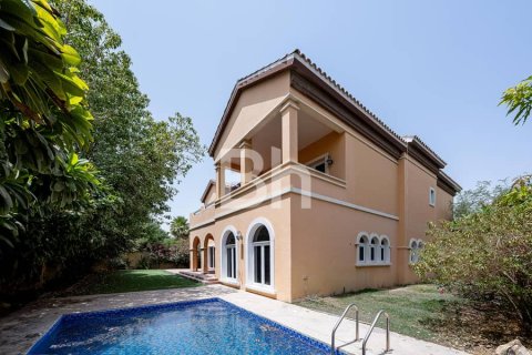 Villa en The Villa, Dubai, 5 dormitorios, 660 m², № 24940 - foto 2