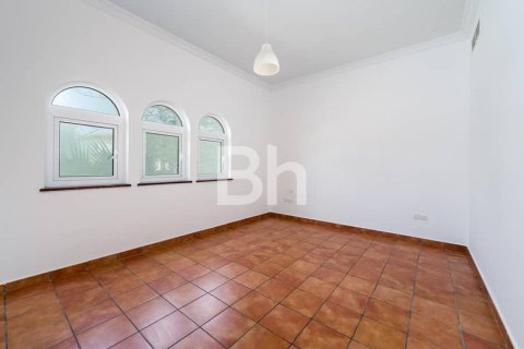 Villa en The Villa, Dubai, 5 dormitorios, 660 m², № 24940 - foto 22