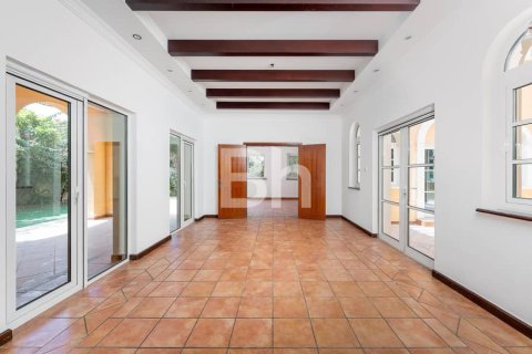 Villa en The Villa, Dubai, 5 dormitorios, 660 m², № 24940 - foto 24