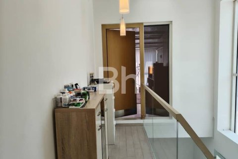 Villa à Jumeirah Village Circle, Dubai, 3 chambres, 230 m², № 24935 - photo 7
