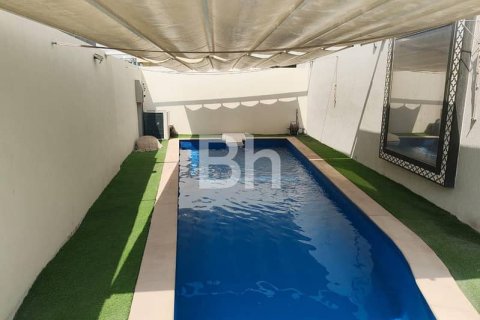 Villa à Jumeirah Village Circle, Dubai, 3 chambres, 230 m², № 24935 - photo 3