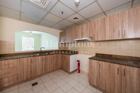 Apartment in Jumeirah Lake Towers, Dubai 3 bedrooms, 181.25375300 sq.m. № 63979 - photo 17