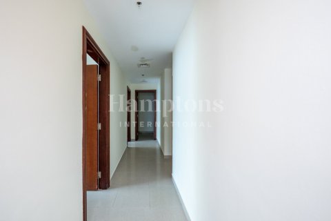 Apartment in Jumeirah Lake Towers, Dubai 3 bedrooms, 181.25375300 sq.m. № 63979 - photo 3