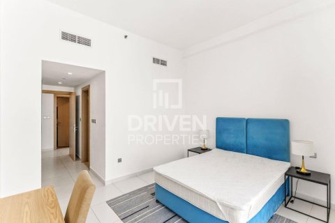 Apartment in Al Satwa, Dubai 3 bedrooms, 244.99 sq.m. № 128190 - photo 16