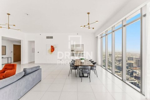 Apartment in Al Satwa, Dubai 3 bedrooms, 244.99 sq.m. № 128190 - photo 7