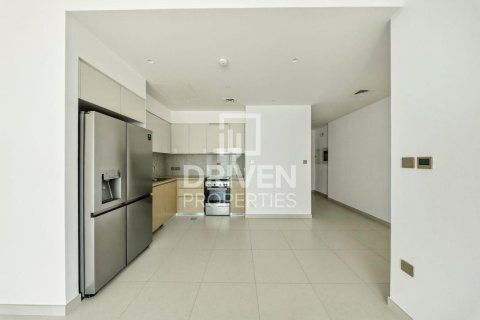 Apartment in Burj Royale, Downtown Dubai (Downtown Burj Dubai), Dubai 2 bedrooms, 98.2 sq.m. № 128253 - photo 2