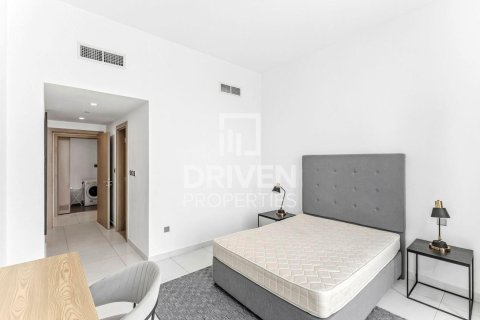 Apartment in Al Satwa, Dubai 3 bedrooms, 222.97 sq.m. № 128188 - photo 11