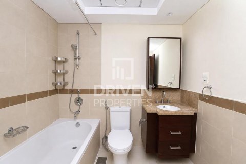 Снять в аренду квартиру в 29 Burj Boulevard, Даунтаун Дубай (Даунтаун Бурдж Дубай), Дубай: 2 спальни, 118.36м², № 127883 - фото 11