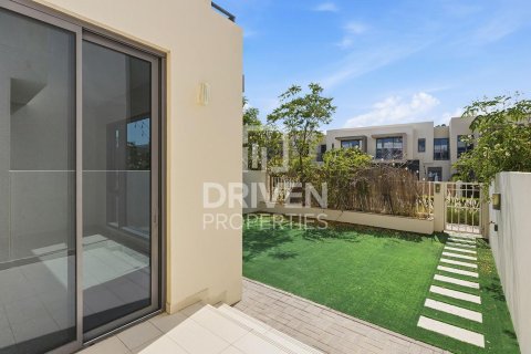 Снять в аренду виллу в Maple at Dubai Hills Estate, Дубай Хилс Эстейт, Дубай: 3 спальни, 192.5м², № 127873 - фото 24