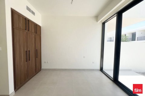 Townhouse in Town Square, Dubai 4 bedrooms, 261.6 sq.m. № 59001 - photo 2