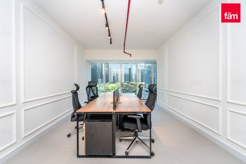 Oficina en Dubai, 155.4 m², № 95651
