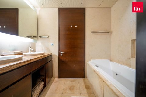 Apartamento en Downtown Dubai (Downtown Burj Dubai), Dubai, 2 dormitorios, 191 m², № 95640 - foto 14