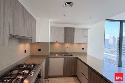 Квартира в Дубае, 3 спальни, 150.3м², № 95639