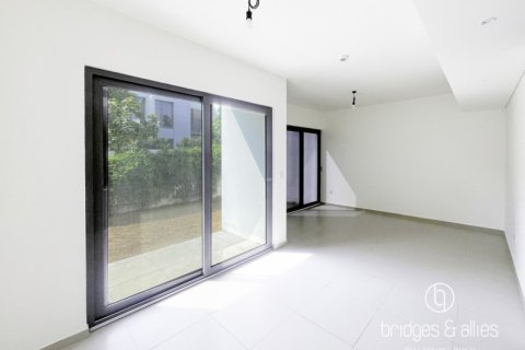 Villa en Dubai, 3 dormitorios, 140.4 m², № 77213 - foto 4