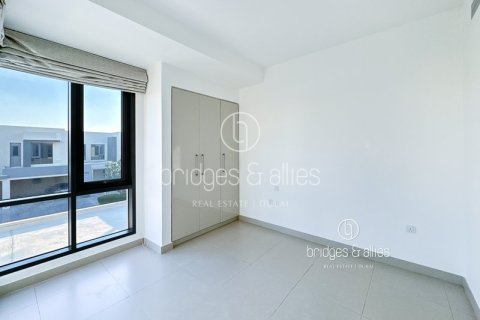 Снять в аренду виллу в Дубай Хилс Эстейт, Дубай: 4 спальни, 401.8м², № 77202 - фото 21