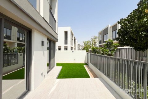 فيلا في دبي 4 غرف نوم, 222.9 م² رقم 77201 - صورة 19