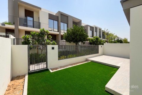 فيلا في دبي 4 غرف نوم, 222.9 م² رقم 77201 - صورة 11