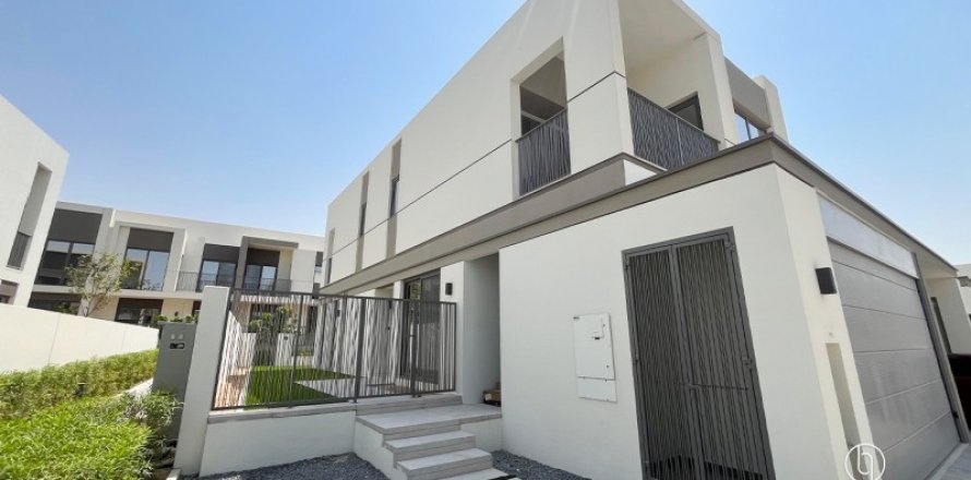 فيلا في دبي 4 غرف نوم, 222.9 م² رقم 77201