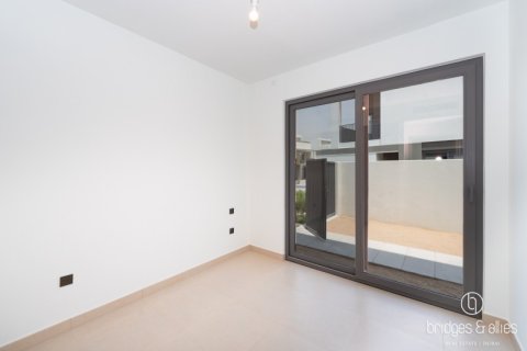 فيلا في دبي 4 غرف نوم, 222.9 م² رقم 77201 - صورة 15