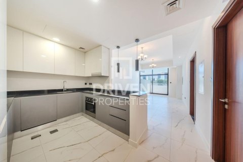 Villa en District 11, Mohammed Bin Rashid City, Dubai, 4 dormitorios, 187.2 m², № 126888 - foto 2