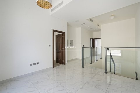 Снять в аренду таунхаус в Al Furjan, Дубай: 3 спальни, 222.7м², № 42602 - фото 7