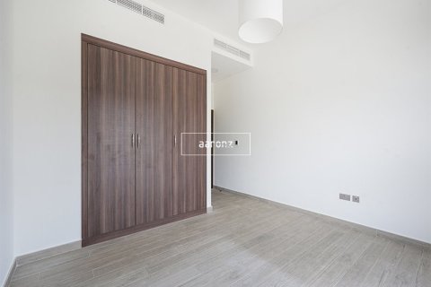 Снять в аренду таунхаус в Al Furjan, Дубай: 3 спальни, 222.7м², № 42602 - фото 9