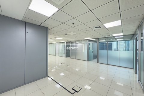 Bureau à Jumeirah Lake Towers, Dubai, 177.5 m², № 42614 - photo 1