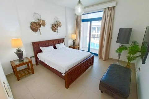 Villa en Palma Residences, Palm Jumeirah, Dubai, 4 dormitorios, 347 m², № 31121 - foto 13