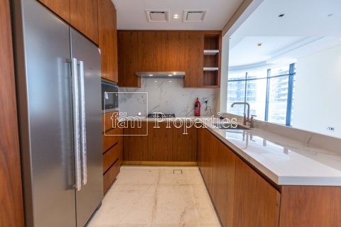 Apartment in Downtown Dubai (Downtown Burj Dubai), Dubai 2 bedrooms, 170.9 sq.m. № 60632 - photo 3