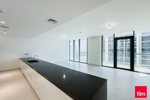 Снять в аренду квартиру в Дубае: 3 спальни, 181м², № 60631 - фото 2