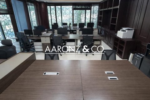 Oficina en Downtown Dubai (Downtown Burj Dubai), Dubai, 225 m², № 95377