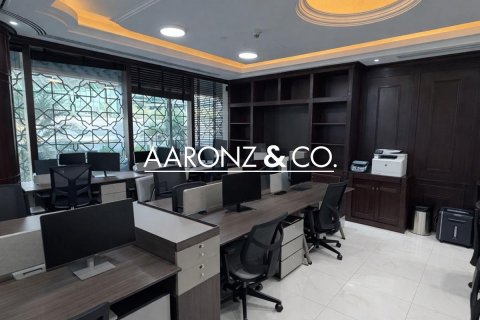 Oficina en Downtown Dubai (Downtown Burj Dubai), Dubai, 225 m², № 95377 - foto 3