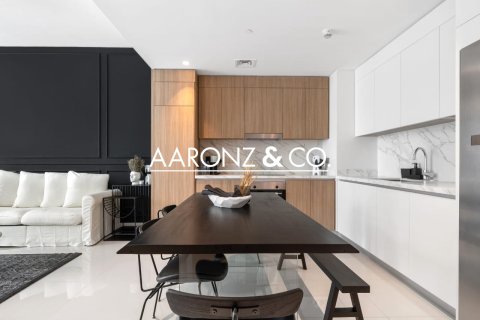 Apartment in EMAAR Beachfront, Dubai Harbour, Dubai 2 bedrooms, 112 sq.m. № 95376 - photo 12