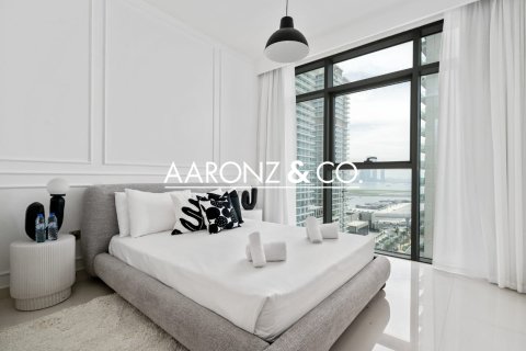 Apartment in EMAAR Beachfront, Dubai Harbour, Dubai 2 bedrooms, 112 sq.m. № 95376 - photo 6