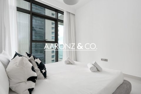 Apartment in EMAAR Beachfront, Dubai Harbour, Dubai 2 bedrooms, 112 sq.m. № 95376 - photo 10