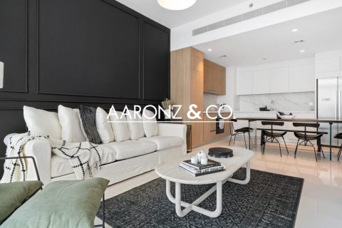 Apartment in EMAAR Beachfront, Dubai Harbour, Dubai 2 bedrooms, 112 sq.m. № 95376 - photo 3