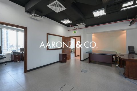 Oficina en Business Bay, Dubai, 149 m², № 95374 - foto 4