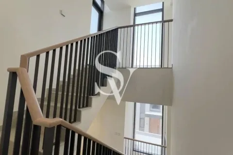 Villa in Mudon, Dubai 4 bedrooms, 246 sq.m. № 71392 - photo 7