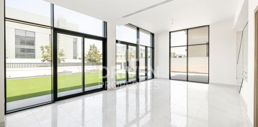 Villa à Murooj Al Furjan, Al Furjan, Dubai, 4 chambres, 570 m², № 20272