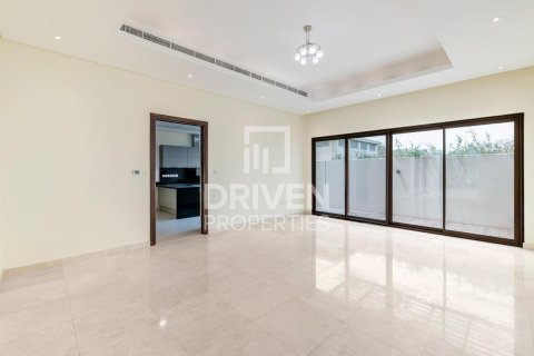 Снять в аренду виллу в Meydan, Дубай: 5 спален, 910м², № 20286 - фото 4