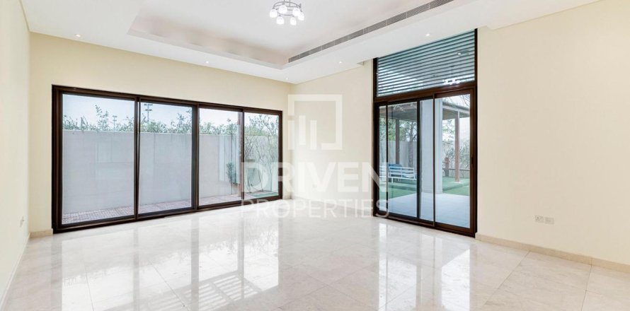 Вилла в Meydan, Дубай, 5 спален, 910м², № 20286