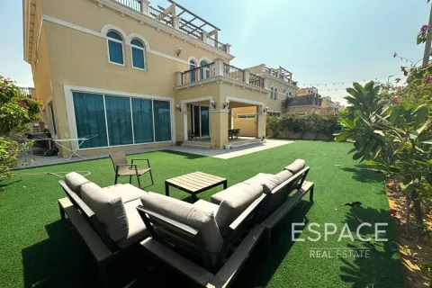 Villa en Legacy Nova Villas, Jumeirah Park, Dubai, 4 dormitorios, 510 m², № 83885 - foto 16