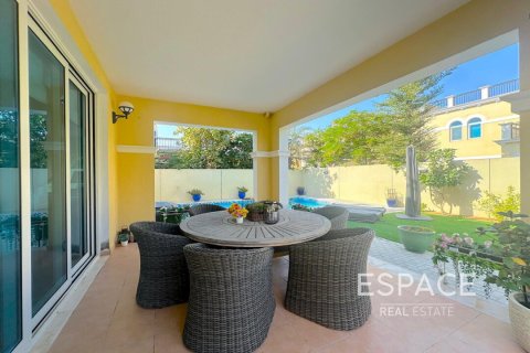 Villa en Legacy Nova Villas, Jumeirah Park, Dubai, 4 dormitorios, 455 m², № 83886 - foto 13