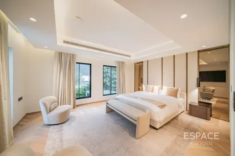 Villa in Meadows 1, Meadows, Dubai 5 bedrooms, 455 sq.m. № 83884 - photo 13