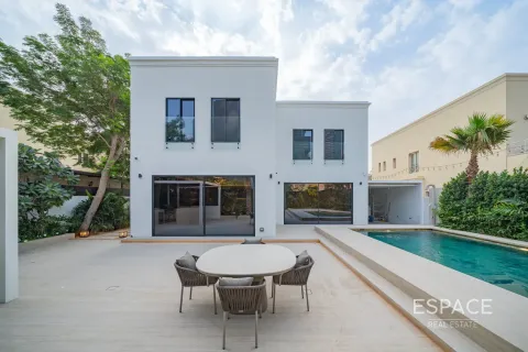 Villa in Meadows 1, Meadows, Dubai 5 bedrooms, 455 sq.m. № 83884 - photo 20