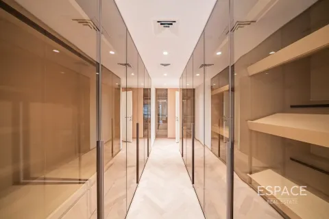 Villa in Meadows 1, Meadows, Dubai 5 bedrooms, 455 sq.m. № 83884 - photo 16