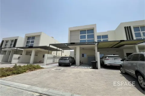 Townhouse in Dubai 3 bedrooms, 166 sq.m. № 83883
