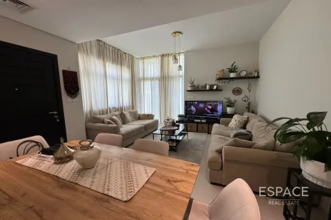 Townhouse in Dubai 3 bedrooms, 166 sq.m. № 83883 - photo 3